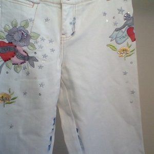 Express white jeans w\ hearts ,stars, cupid size 2